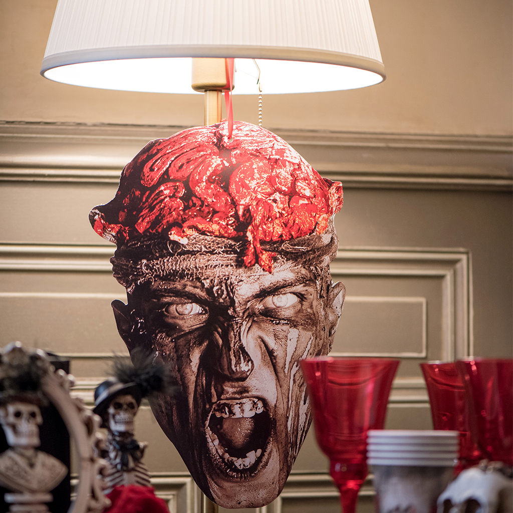 Schild Halloween "Zombie" 28 x 40 x 22 cm ABVERKAUF