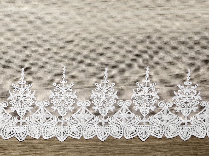 Tischband  "Spitze"  45 cm x 9 m