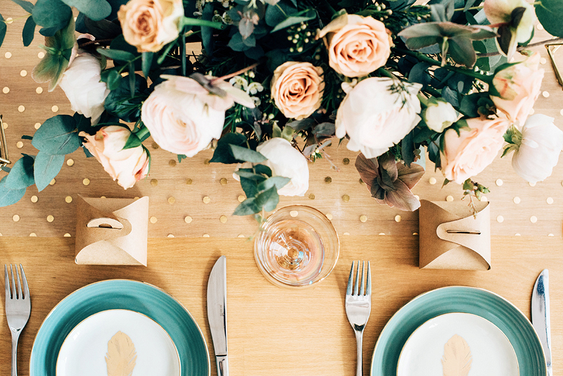 Organza bedruckt 9m x 36cm Goldene Punkte