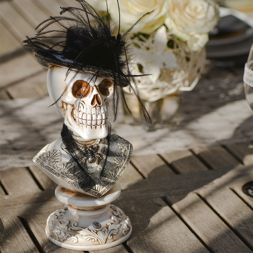 Totenkopf-Figur "Halloween Spuk" ABVERKAUF